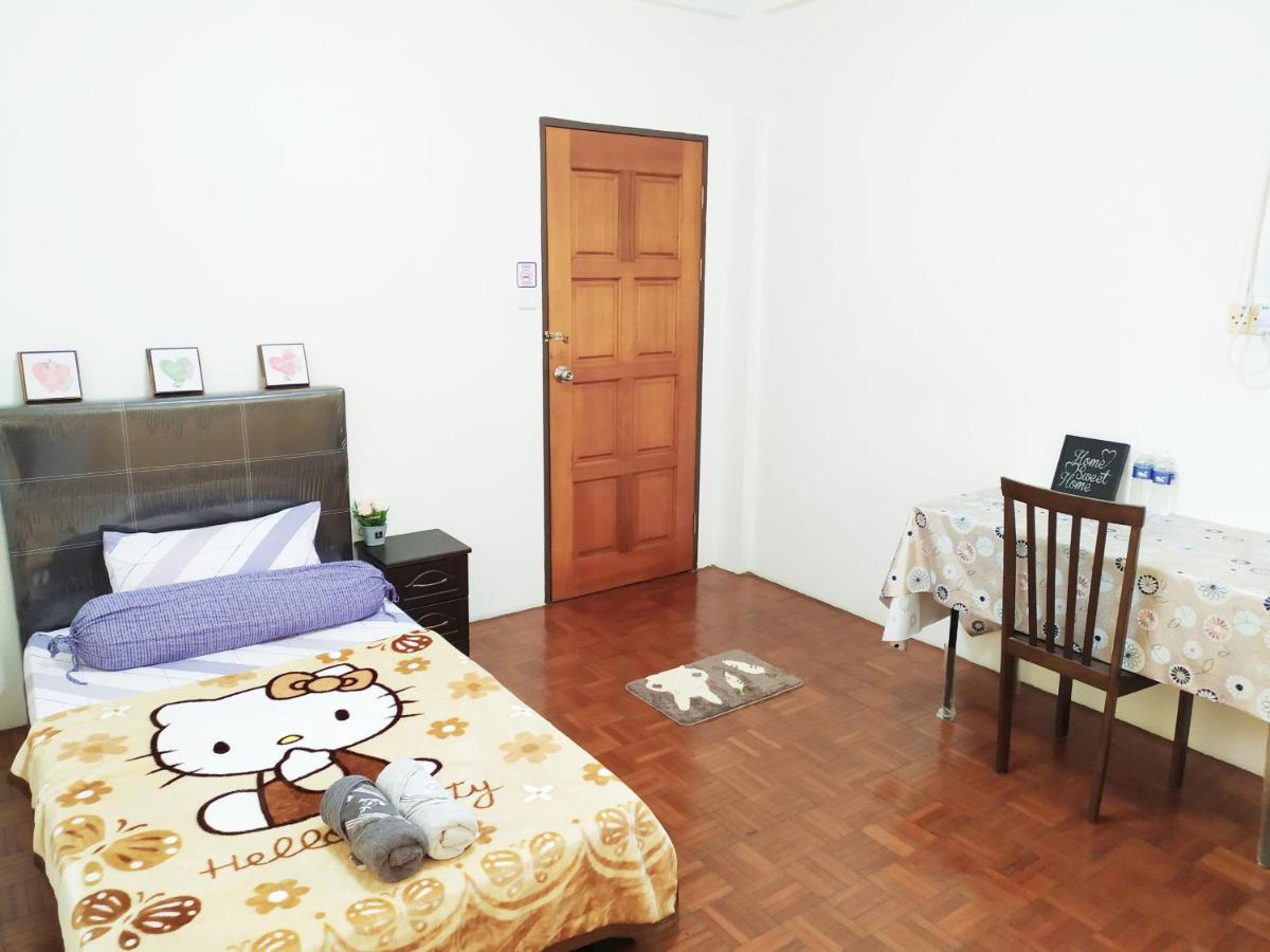 Victoria Homestay Sibu - Next To Shopping Complex & Large Car Park Area With Autogate 외부 사진